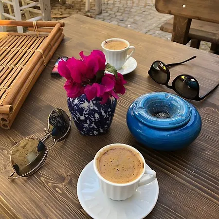 Отель Alacati Frida *