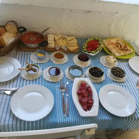 Alacati Frida Отель Кешме